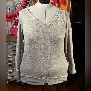 Maurice’s 2XL gray with gold flecks V-neck light weight sweater